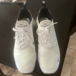 White Nike Air Max 270G.